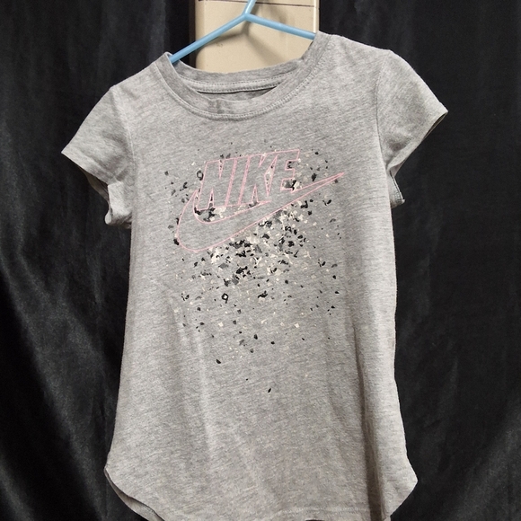 Nike Gray and Pink Short Sleeve Tee with Crew Neck - Picture 1 of 7